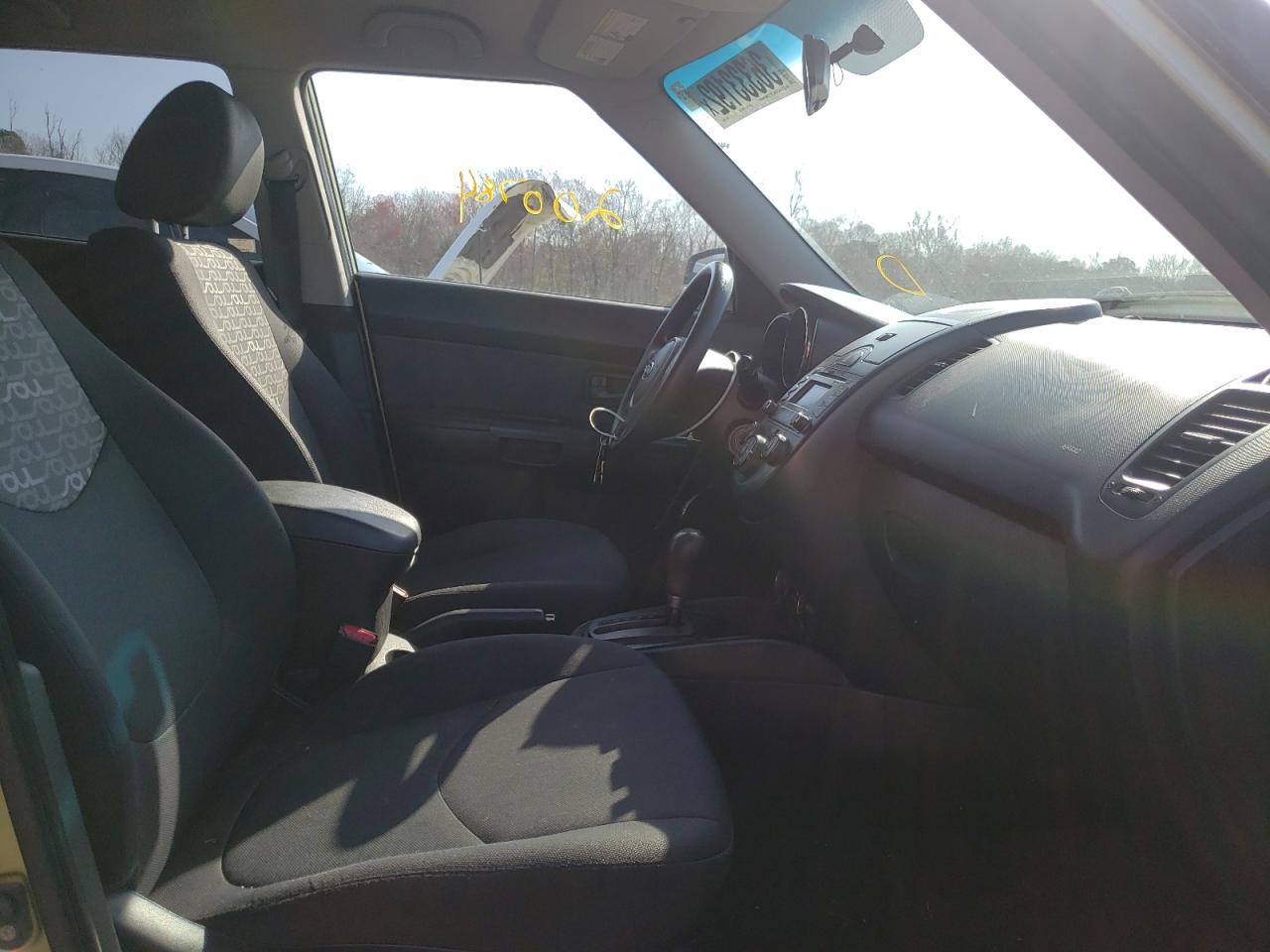 Photo 5 from auction – 2010 KIA SOUL with VIN KNDJT2A2XA7139021
