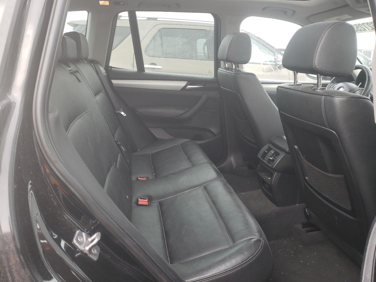 Photo 6 from auction – 2011 BMW X3 XDRIVE3 with VIN 5UXWX7C54BLL15387