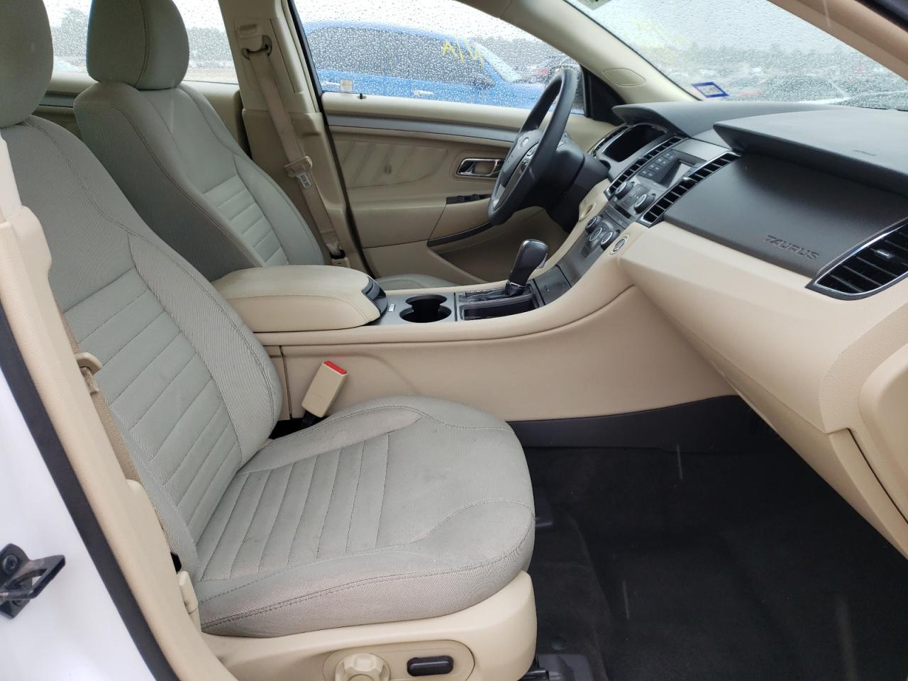 Photo 5 from auction – 2016 FORD TAURUS SE with VIN 1FAHP2D88GG106861