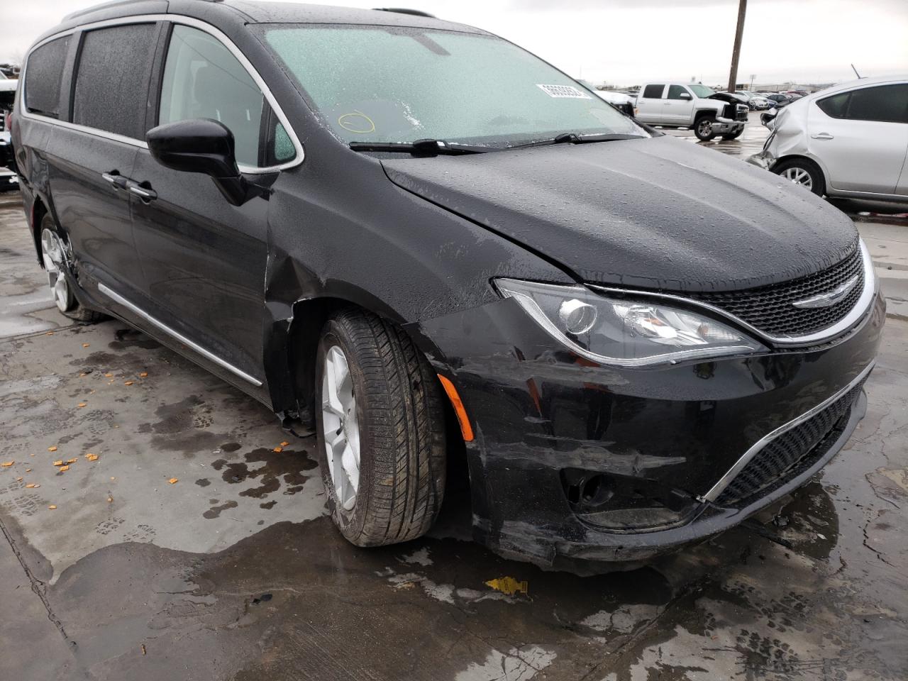 Photo 9 from auction – 2017 CHRYSLER PACIFICA T with VIN 2C4RC1EGXHR644486