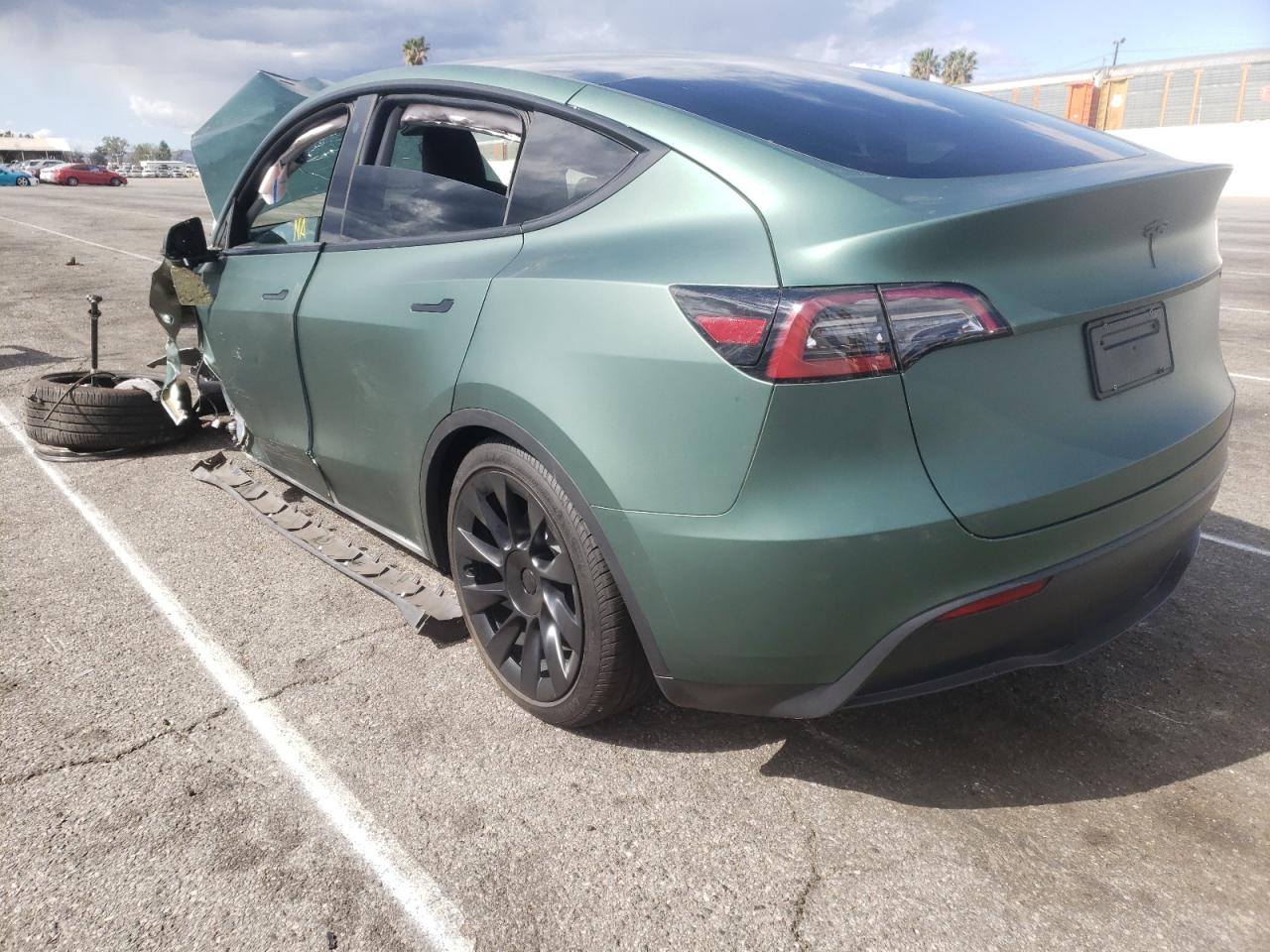 Photo 3 from auction – 2021 TESLA MODEL Y with VIN 5YJYGDEE4MF213339