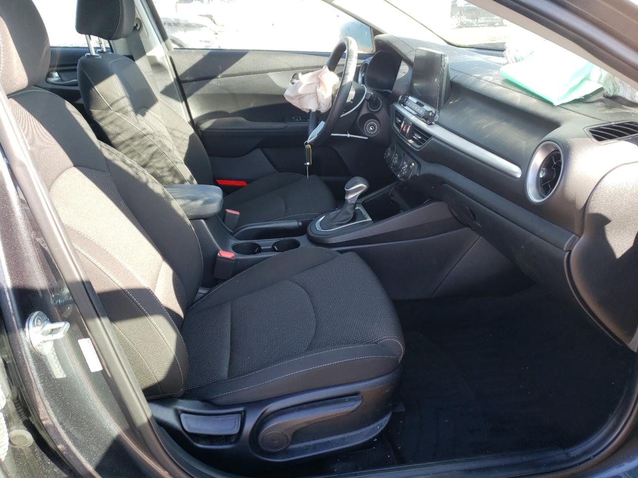 Photo 5 from auction – 2020 KIA FORTE FE with VIN 3KPF24AD8LE237778