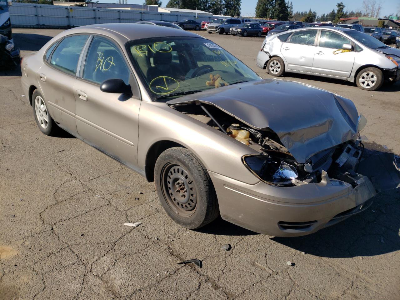 FORD TAURUS SE 2005 with VIN 1FAHP53245A247568 - Photo from auction