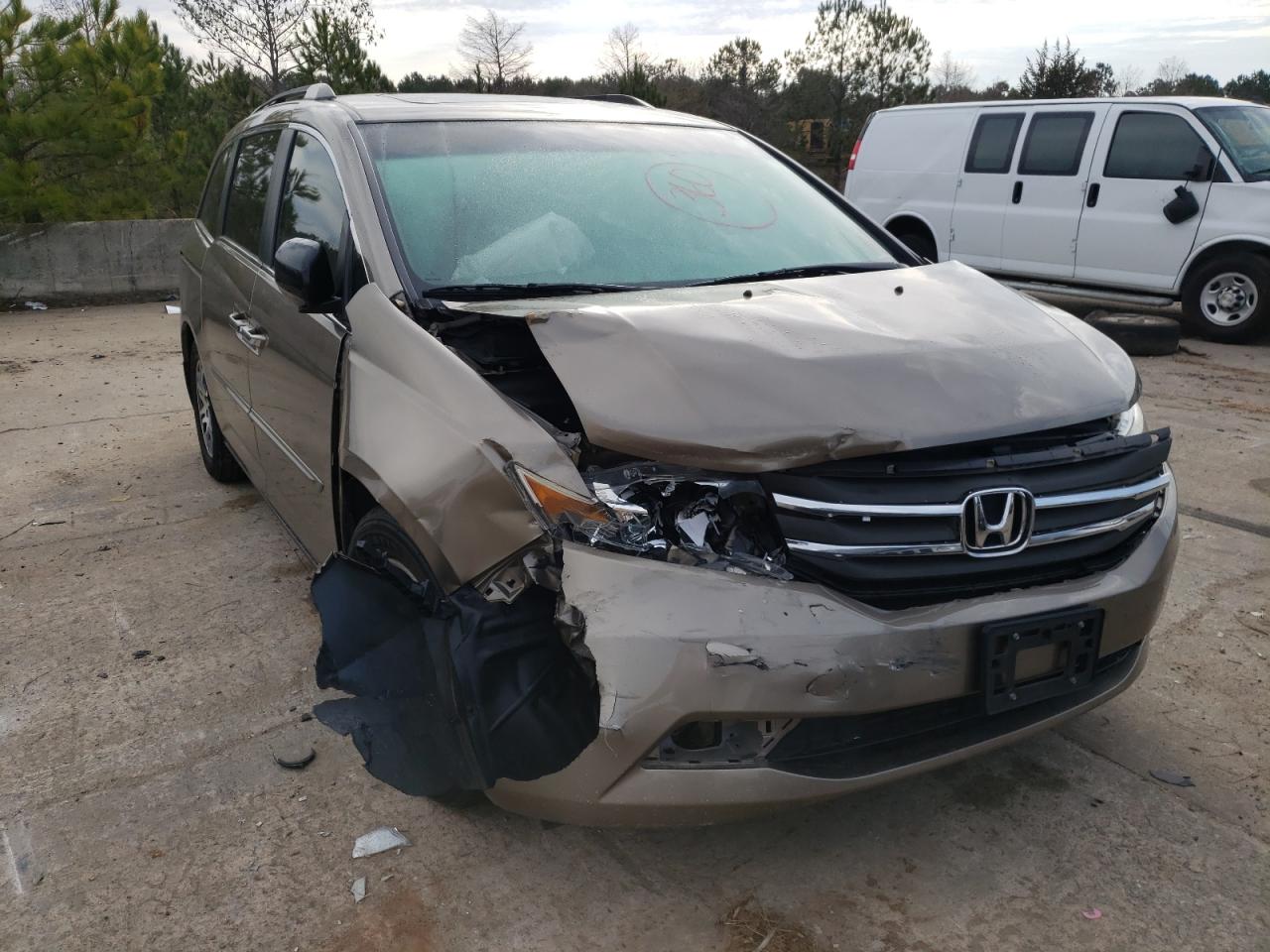 HONDA ODYSSEY EX 2011 with VIN 5FNRL5H61BB055744 - Photo from auction