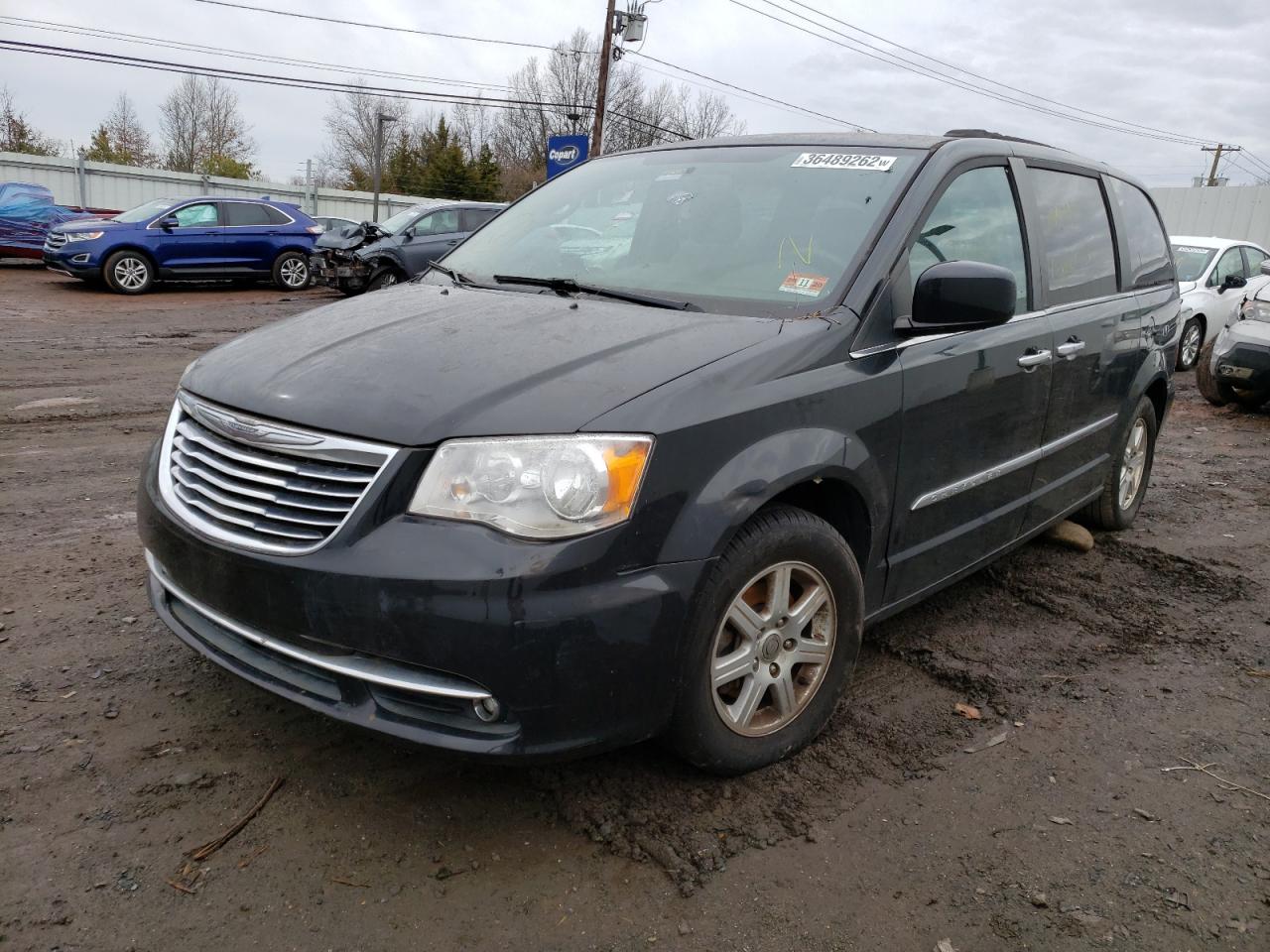 Photo 2 from auction – 2012 CHRYSLER TOWN & COU with VIN 2C4RC1BG5CR107022