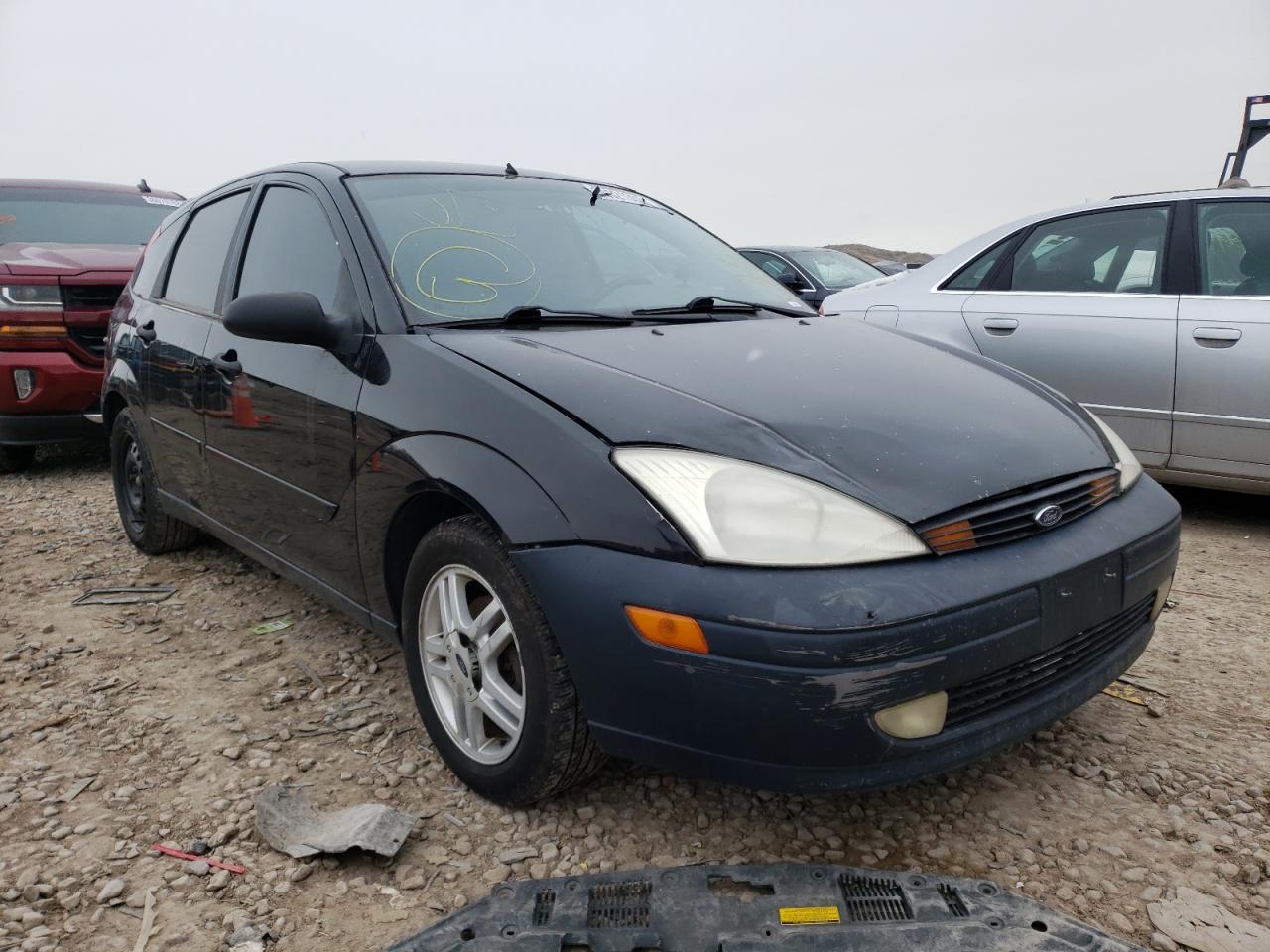 FORD FOCUS ZX5 2002 with VIN 3FAFP37322R228209 - Photo from auction
