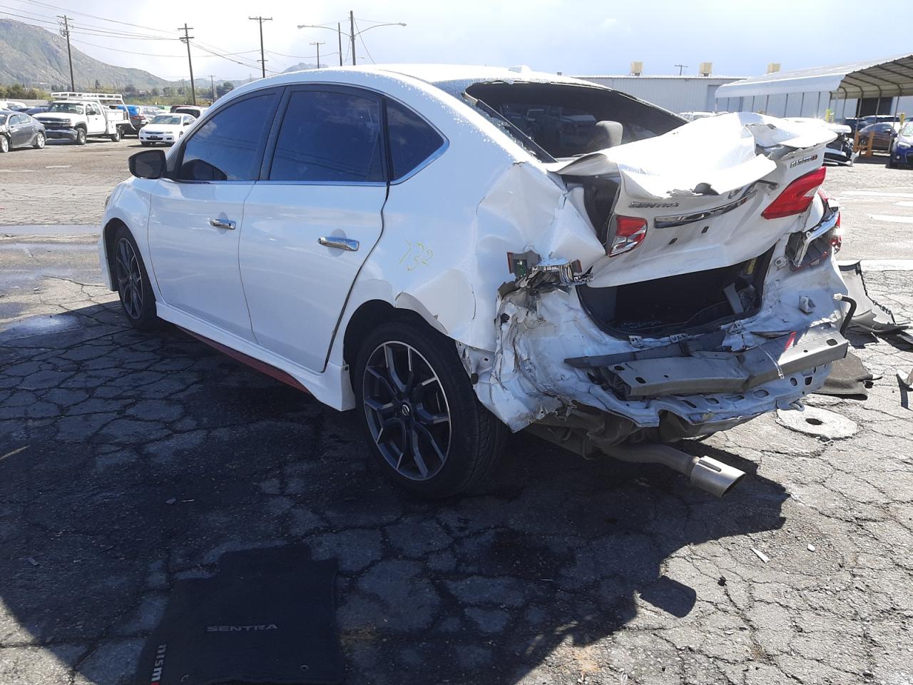 Photo 3 from auction – 2017 NISSAN SENTRA SR with VIN 3N1CB7AP5HY324707