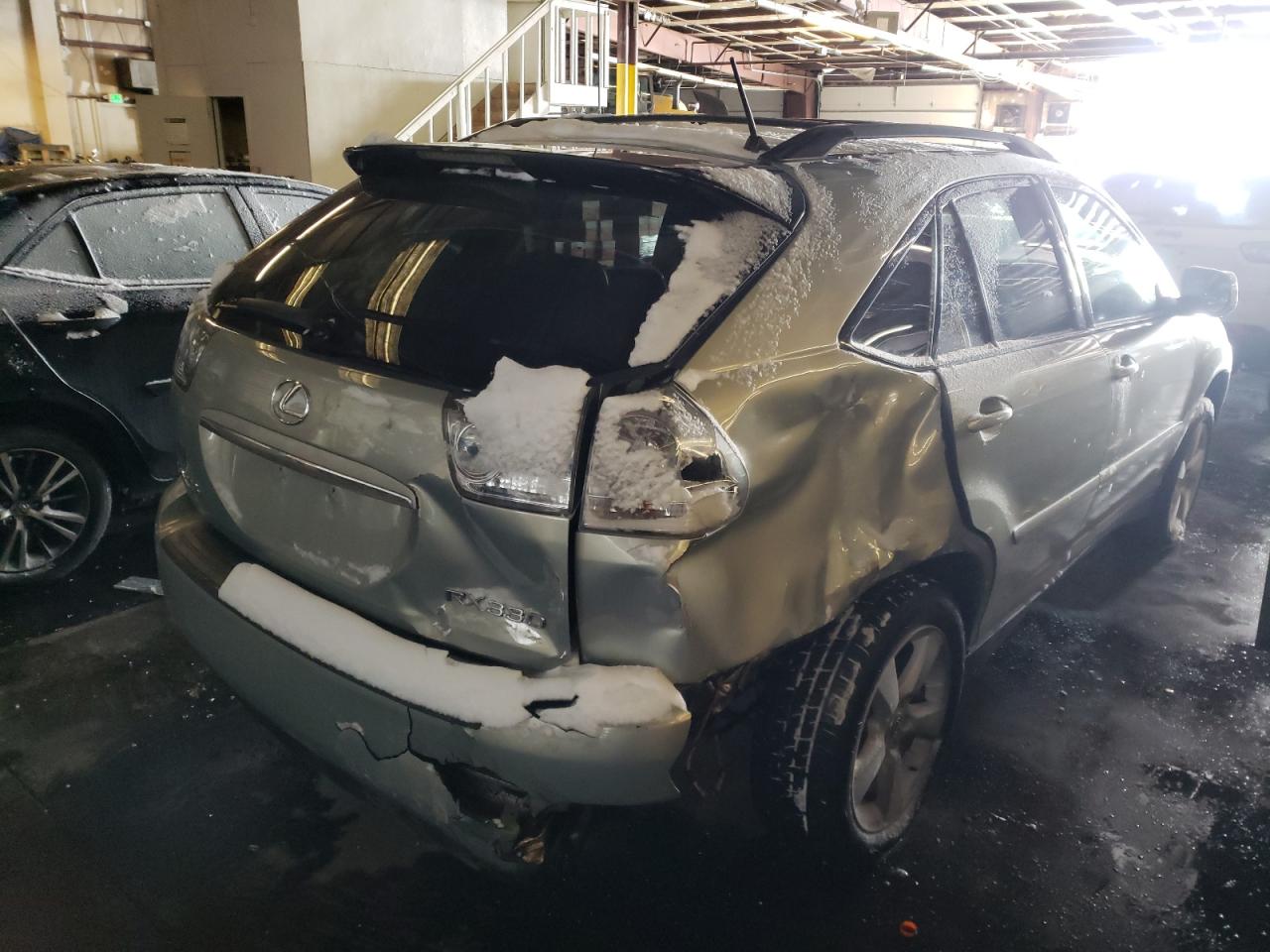 Photo 4 from auction – 2005 LEXUS RX 330 with VIN 2T2HA31U45C063100