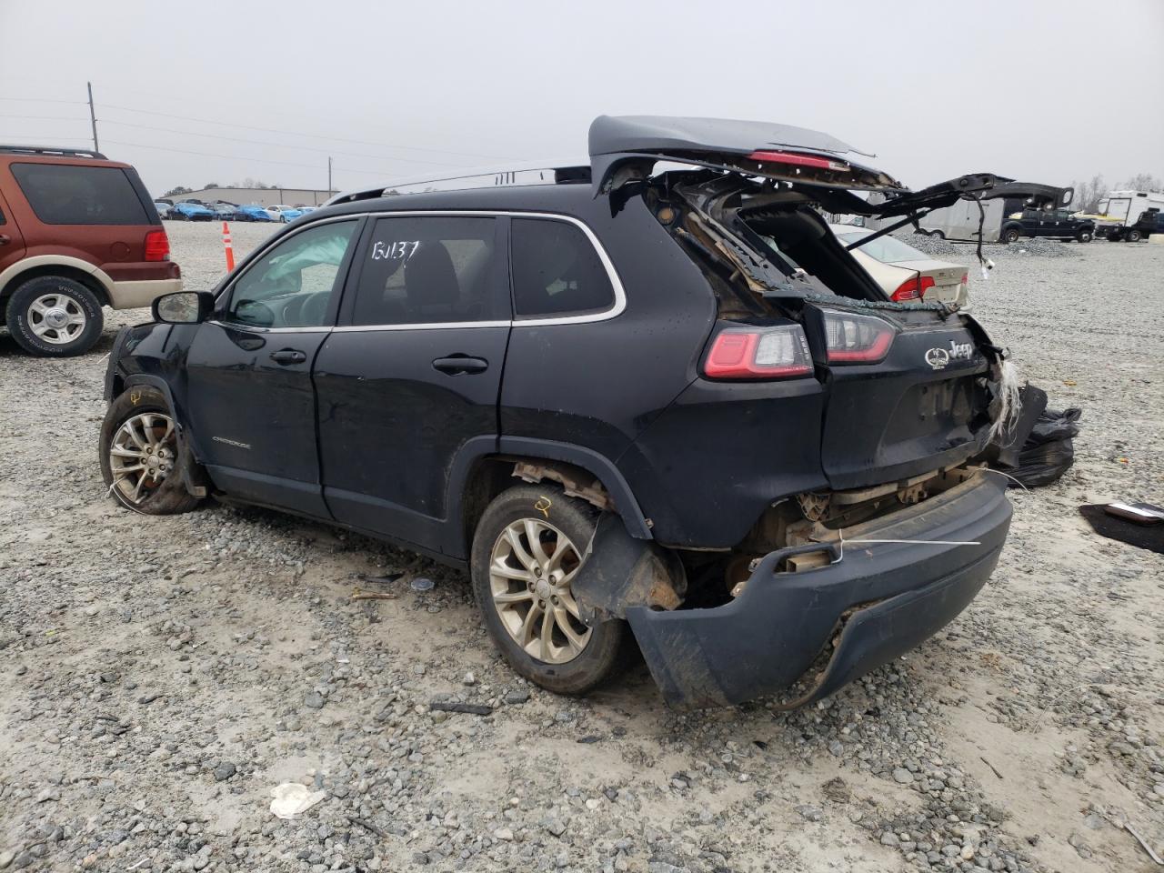 Photo 3 from auction – 2019 JEEP CHEROKEE L with VIN 1C4PJLCB1KD290352