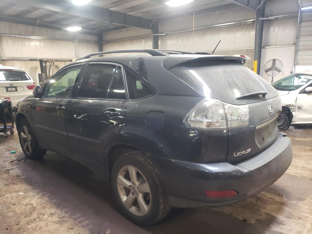 Photo 3 from auction – 2005 LEXUS RX 330 with VIN 2T2HA31U15C041703
