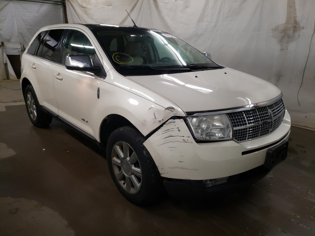 LINCOLN MKX 2008 with VIN 2LMDU88CX8BJ30316 - Photo from auction
