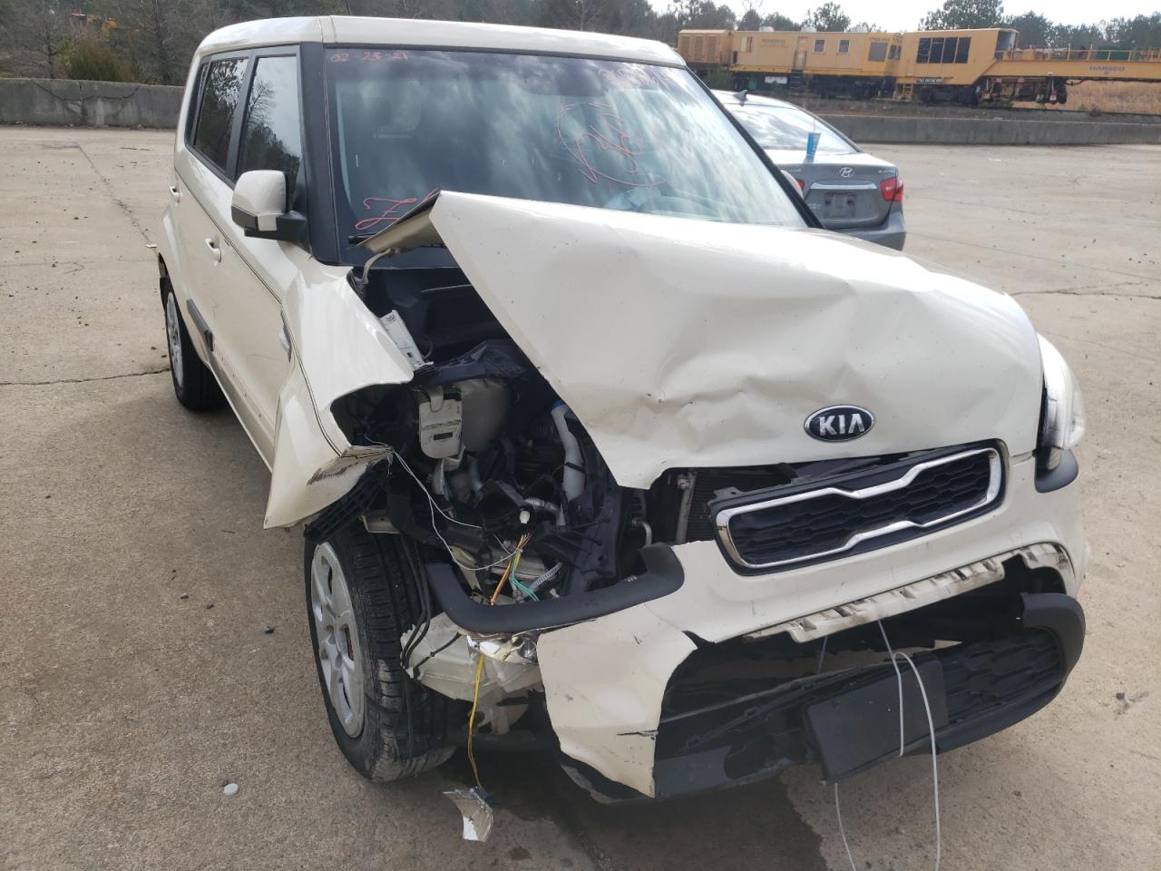 KIA SOUL 2013 with VIN KNDJT2A58D7552697 - Photo from auction
