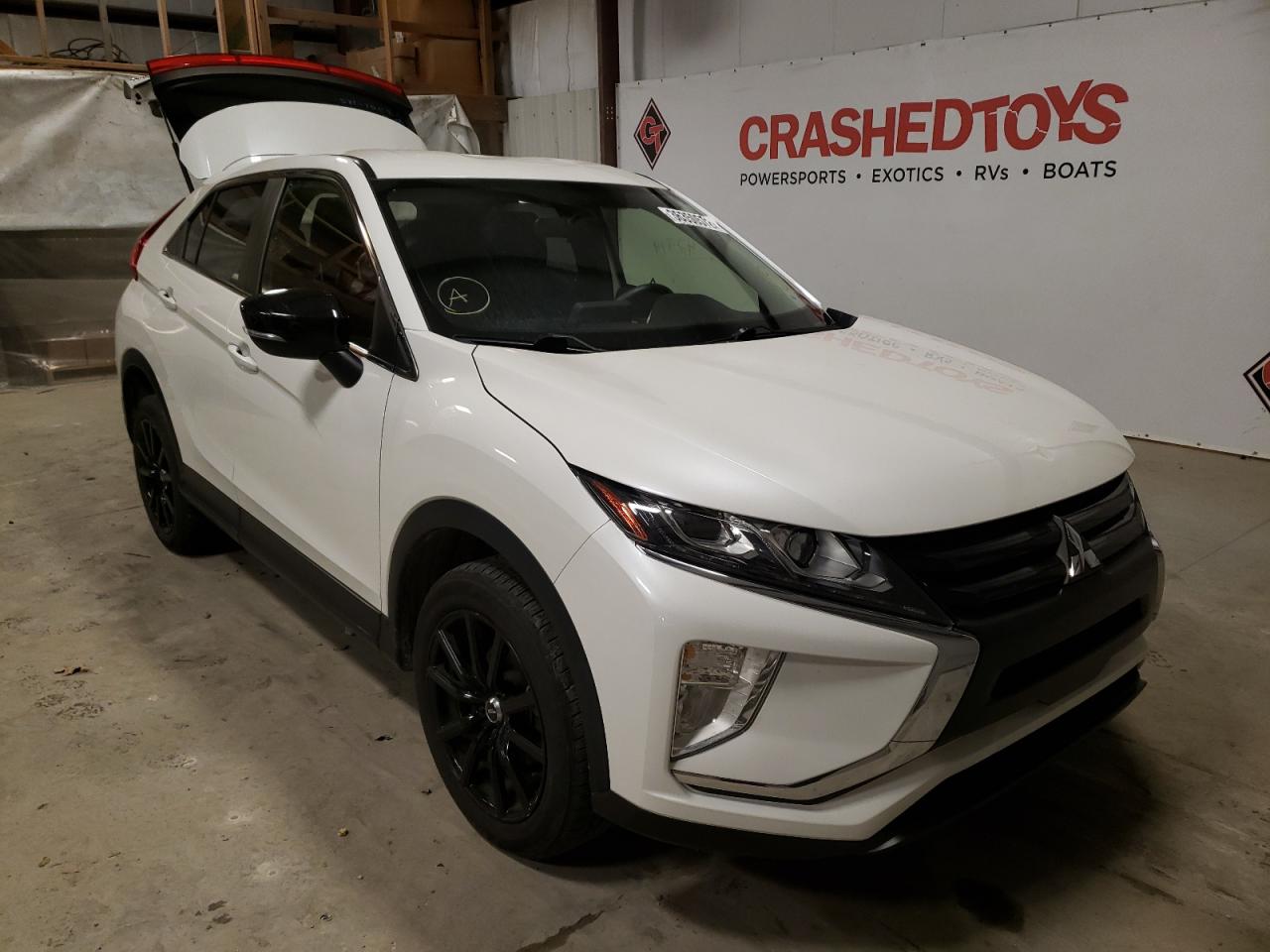 MITSUBISHI ECLIPSE CR 2018 with VIN JA4AT4AA7JZ043106 - Photo from auction