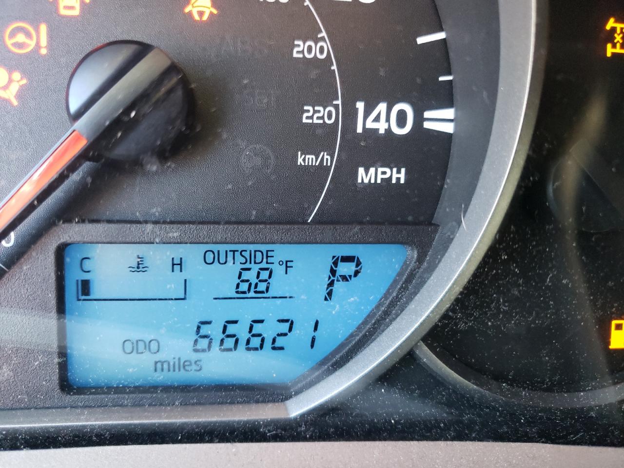 Photo 8 from auction – 2016 TOYOTA RAV4 LE with VIN 2T3BFREV6GW416303
