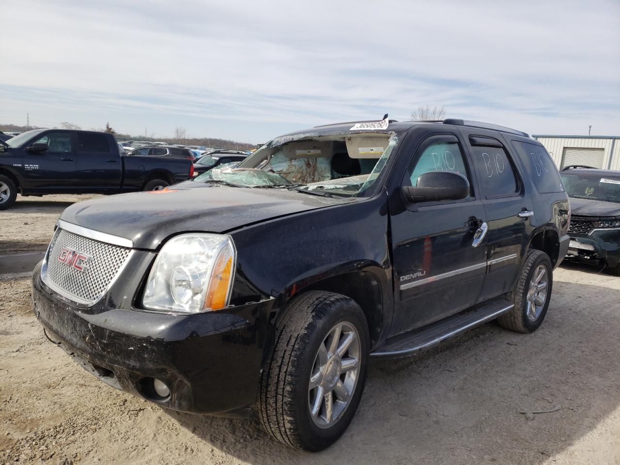 Photo 2 from auction – 2013 GMC YUKON DENA with VIN 1GKS2EEF8DR161618