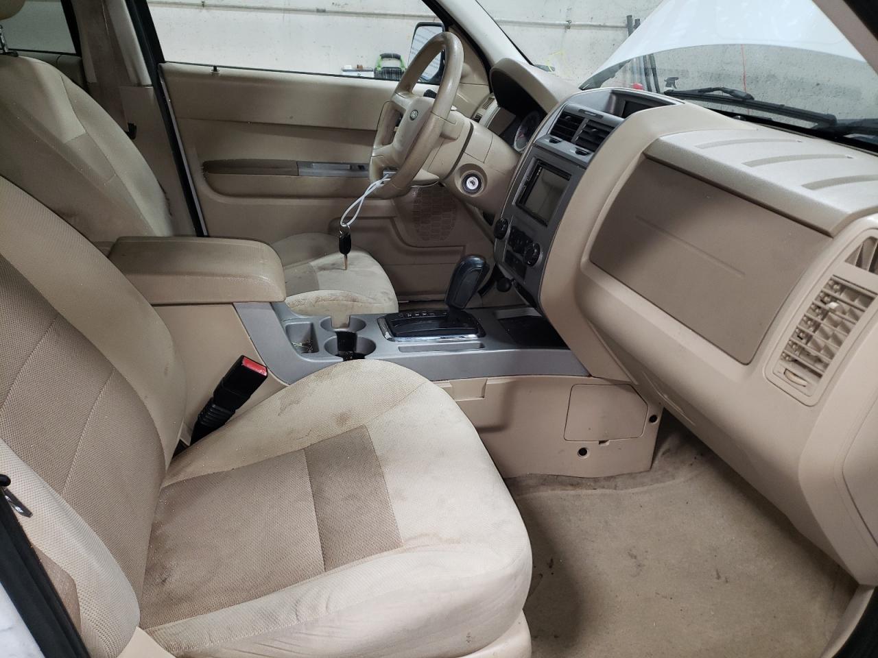 Photo 5 from auction – 2008 FORD ESCAPE XLT with VIN 1FMCU03128KB36194