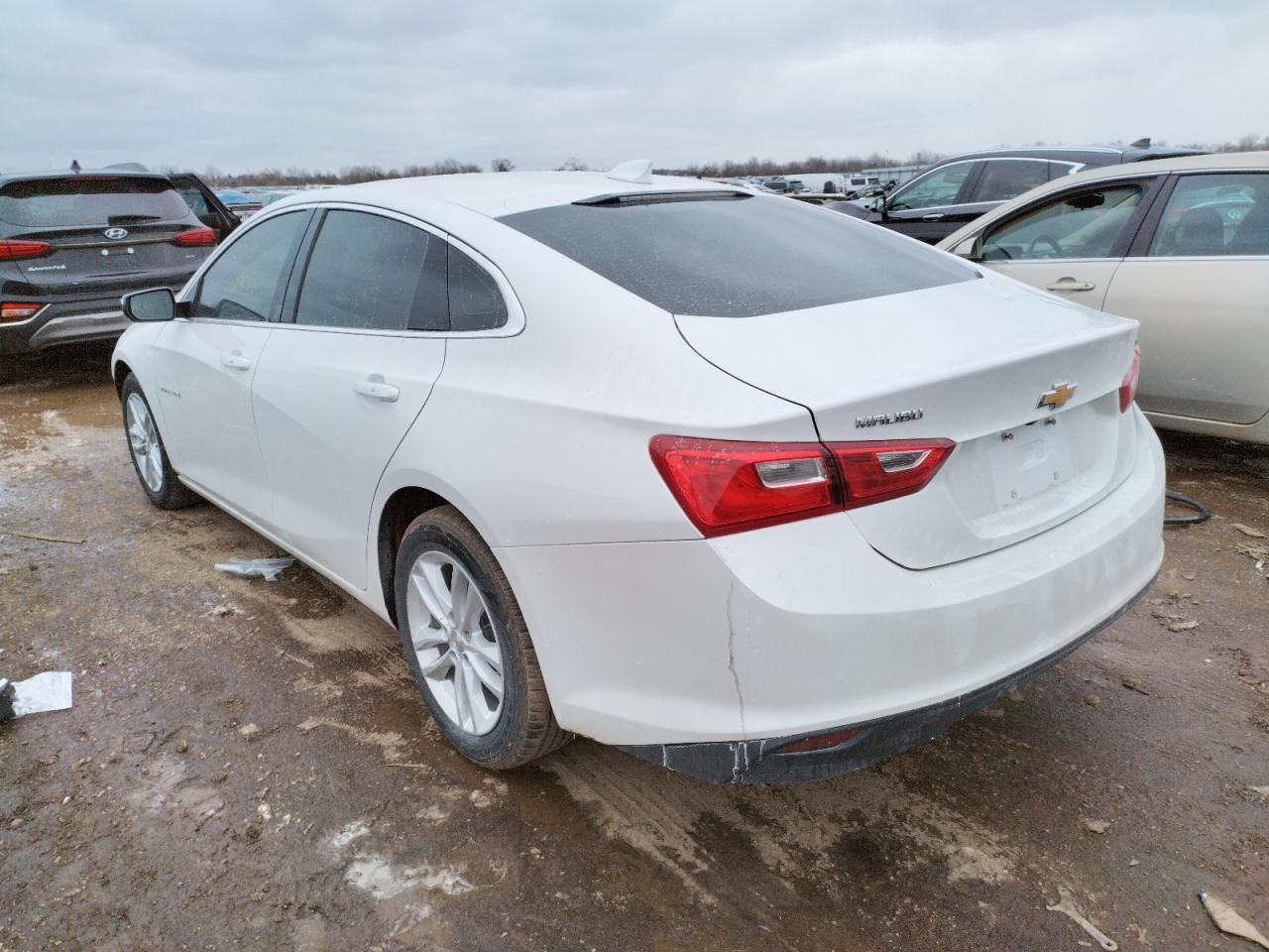 Photo 3 from auction – 2018 CHEVROLET MALIBU LT with VIN 1G1ZD5ST2JF112676