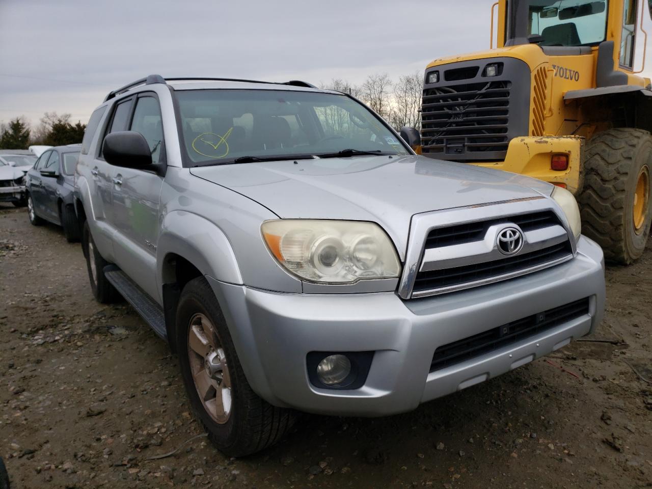 TOYOTA 4RUNNER SR 2007 with VIN JTEBU14RX70112256 - Photo from auction