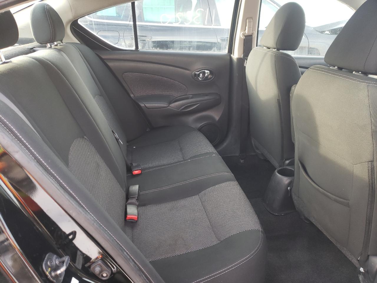 Photo 6 from auction – 2017 NISSAN VERSA S with VIN 3N1CN7AP2HL886813