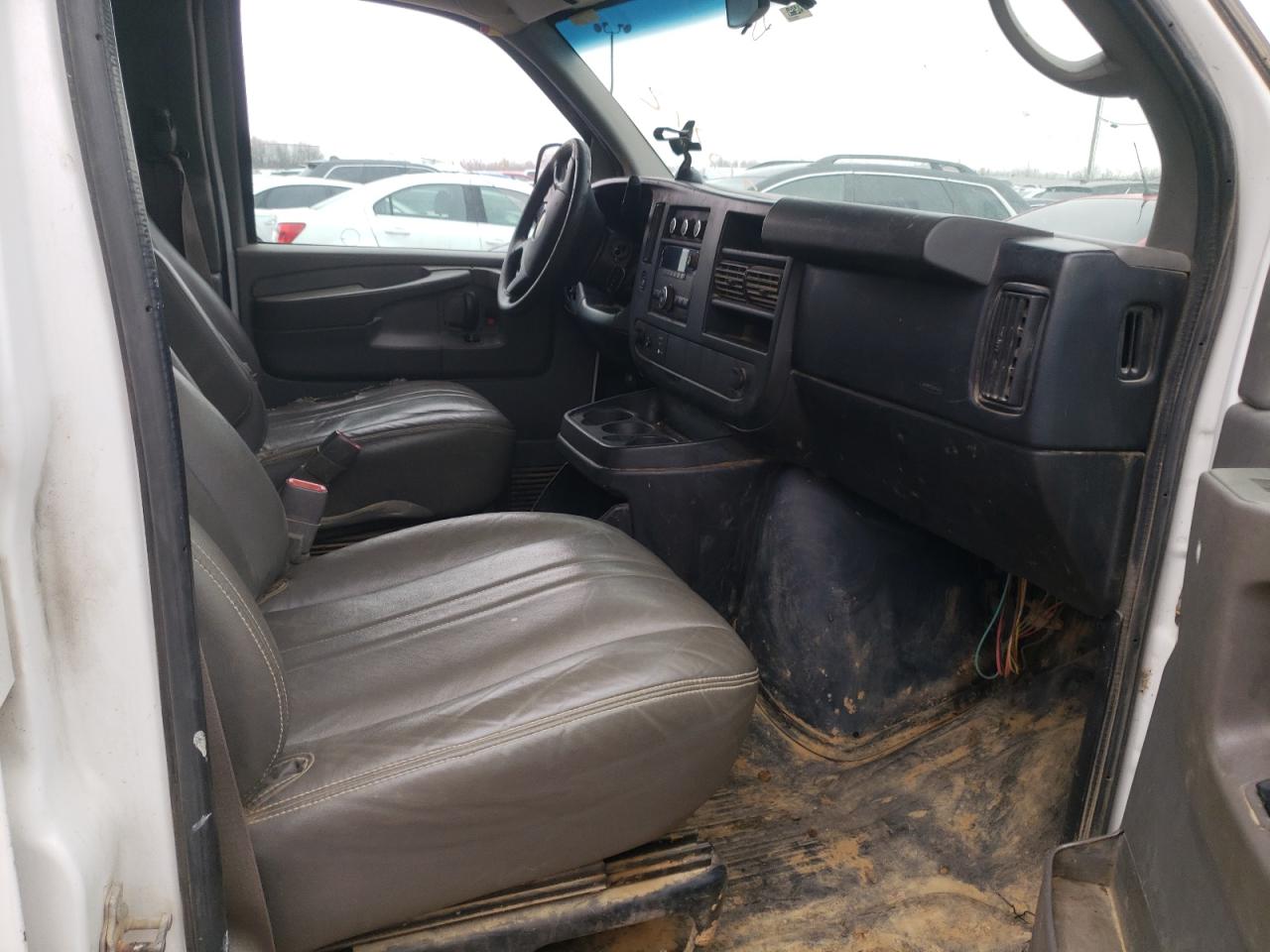 Photo 5 from auction – 2014 CHEVROLET EXPRESS G2 with VIN 1GCWGGCA1E1209171