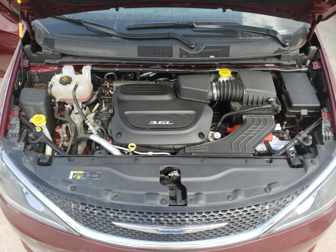 Photo 7 from auction – 2018 CHRYSLER PACIFICA T with VIN 2C4RC1BG4JR310433