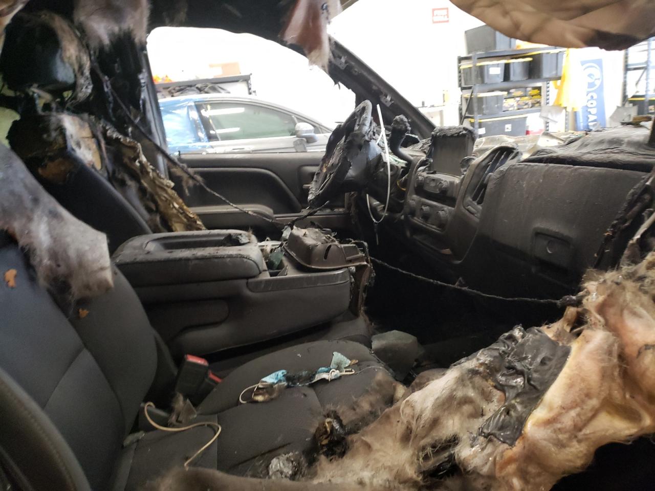 Photo 5 from auction – 2018 CHEVROLET SILVERADO with VIN 3GCUKREC6JG615801