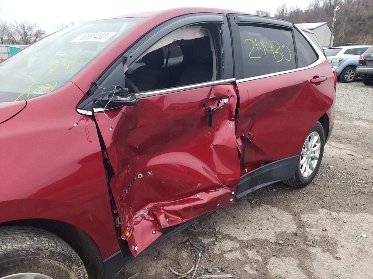 Photo 9 from auction – 2019 CHEVROLET EQUINOX LT with VIN 2GNAXUEV3K6193175