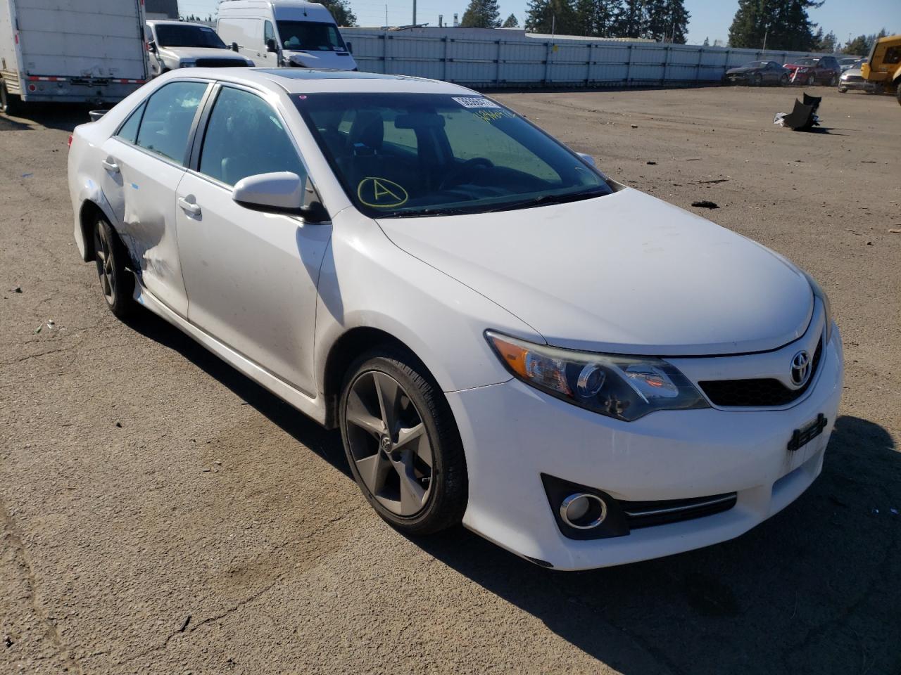 TOYOTA CAMRY 2014 with VIN 4T1BF1FK4EU829784 - Photo from auction