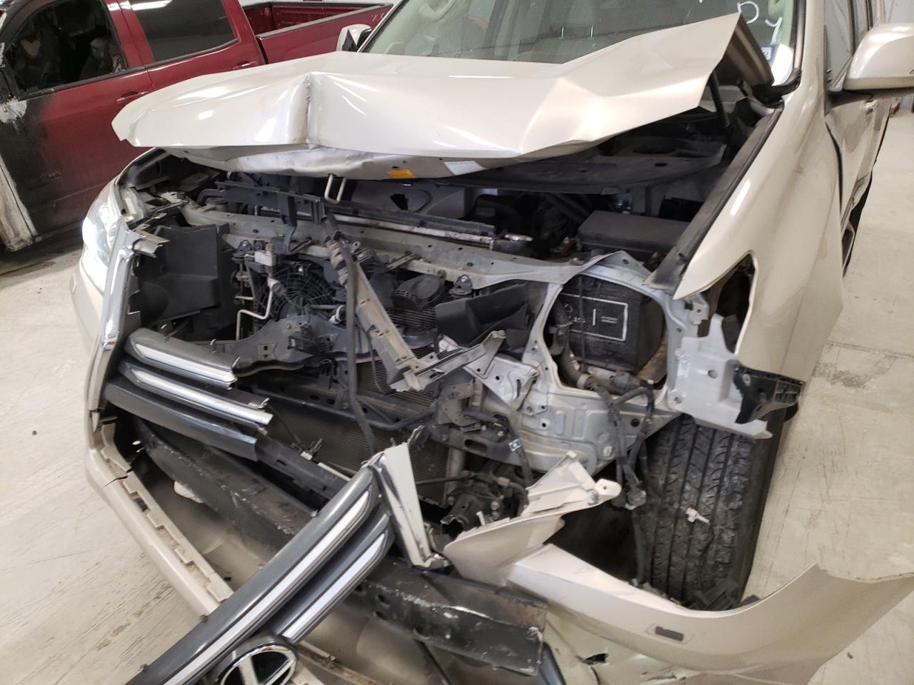 Photo 9 from auction – 2016 LEXUS GX 460 with VIN JTJBM7FX9G5132940