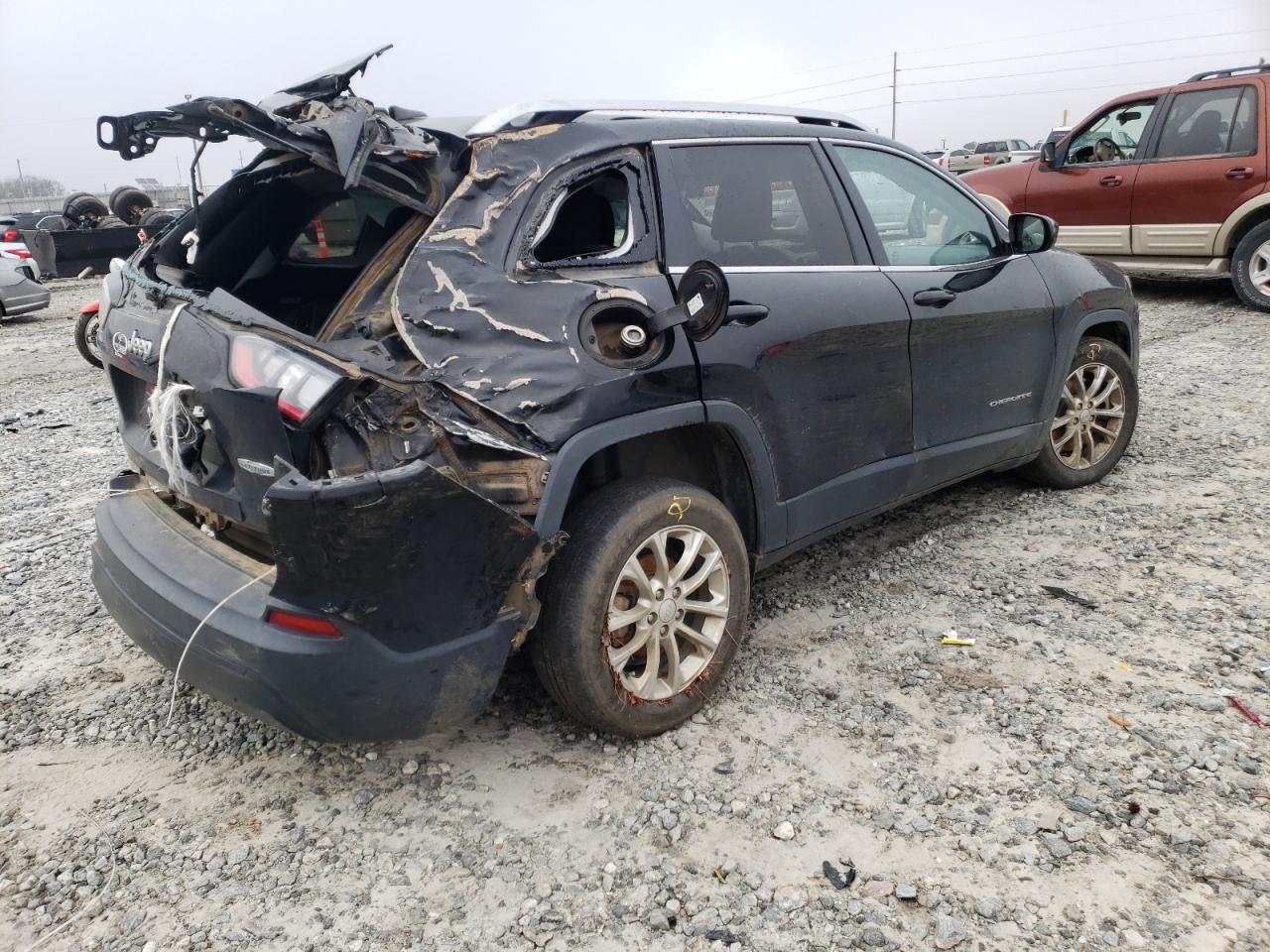 Photo 4 from auction – 2019 JEEP CHEROKEE L with VIN 1C4PJLCB1KD290352