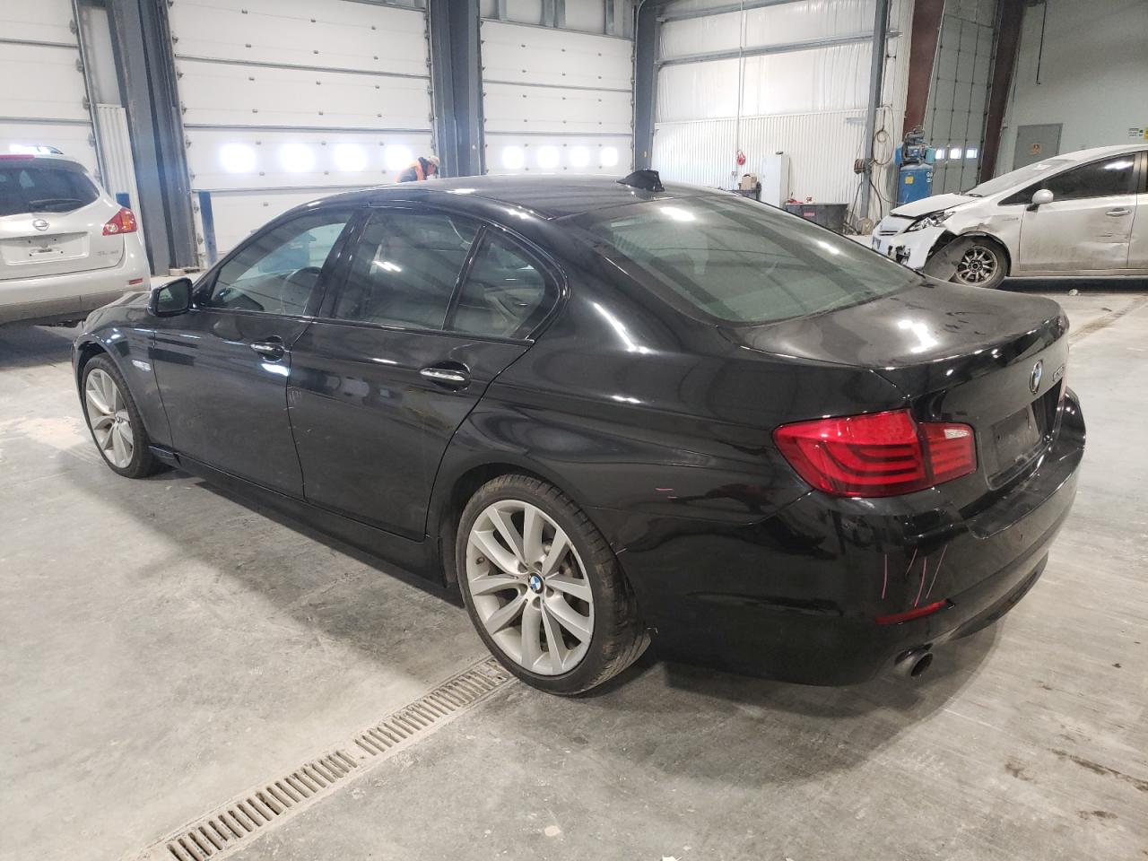 Photo 3 from auction – 2011 BMW 535 XI with VIN WBAFU7C57BC777952