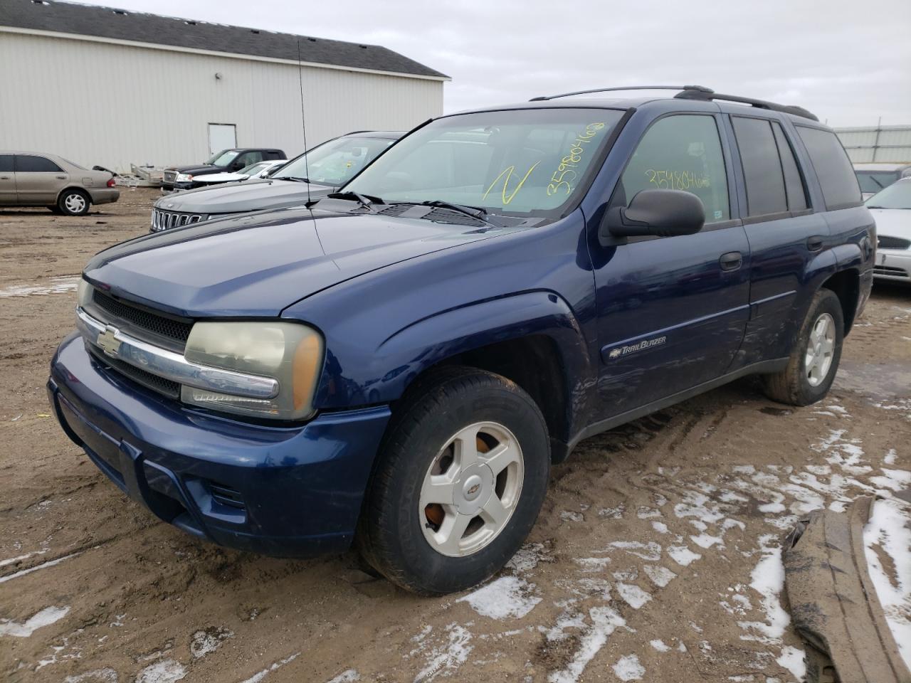 Photo 2 from auction – 2002 CHEVROLET TRAILBLAZE with VIN 1GNDT13S622509732