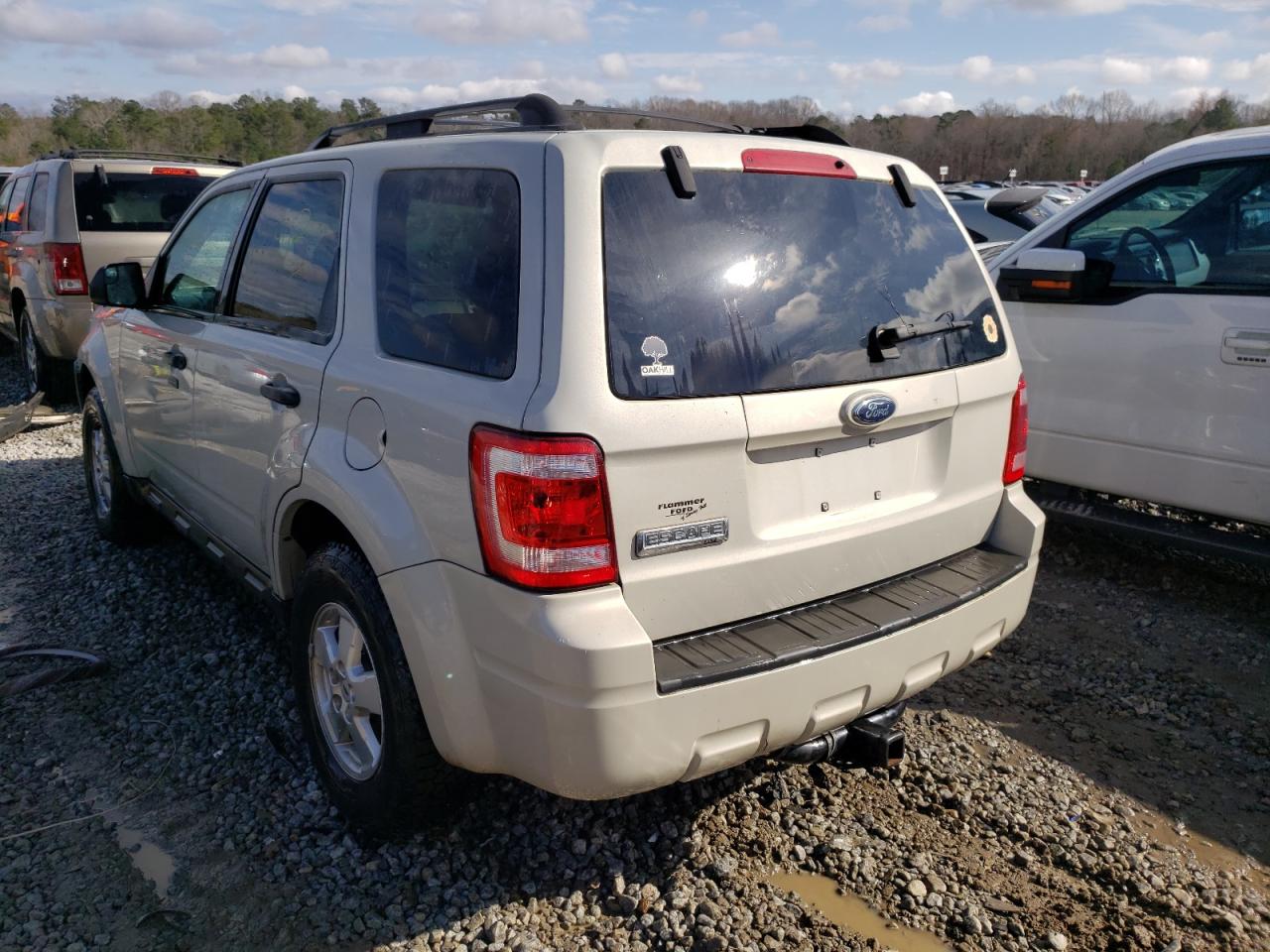 Photo 3 from auction – 2009 FORD ESCAPE XLT with VIN 1FMCU037X9KC99956