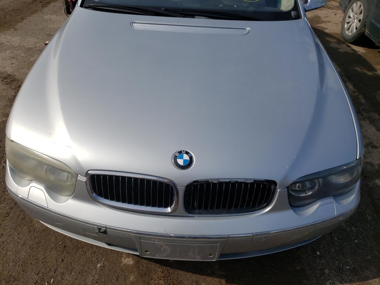 Photo 11 from auction – 2003 BMW 745 with VIN WBAGN63463DS43565