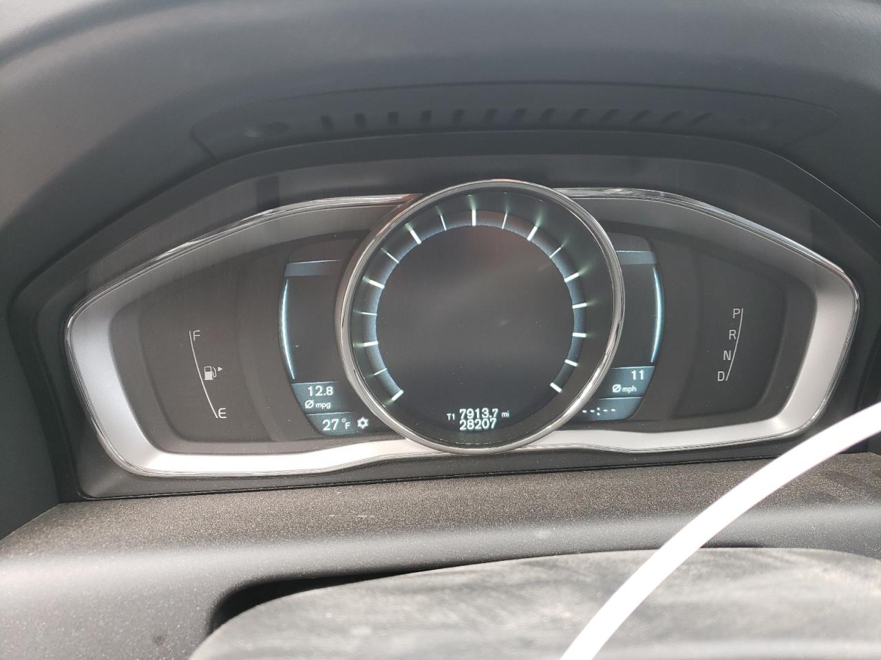 Photo 8 from auction – 2015 VOLVO XC60 T6 PL with VIN YV449MDDXF2625317