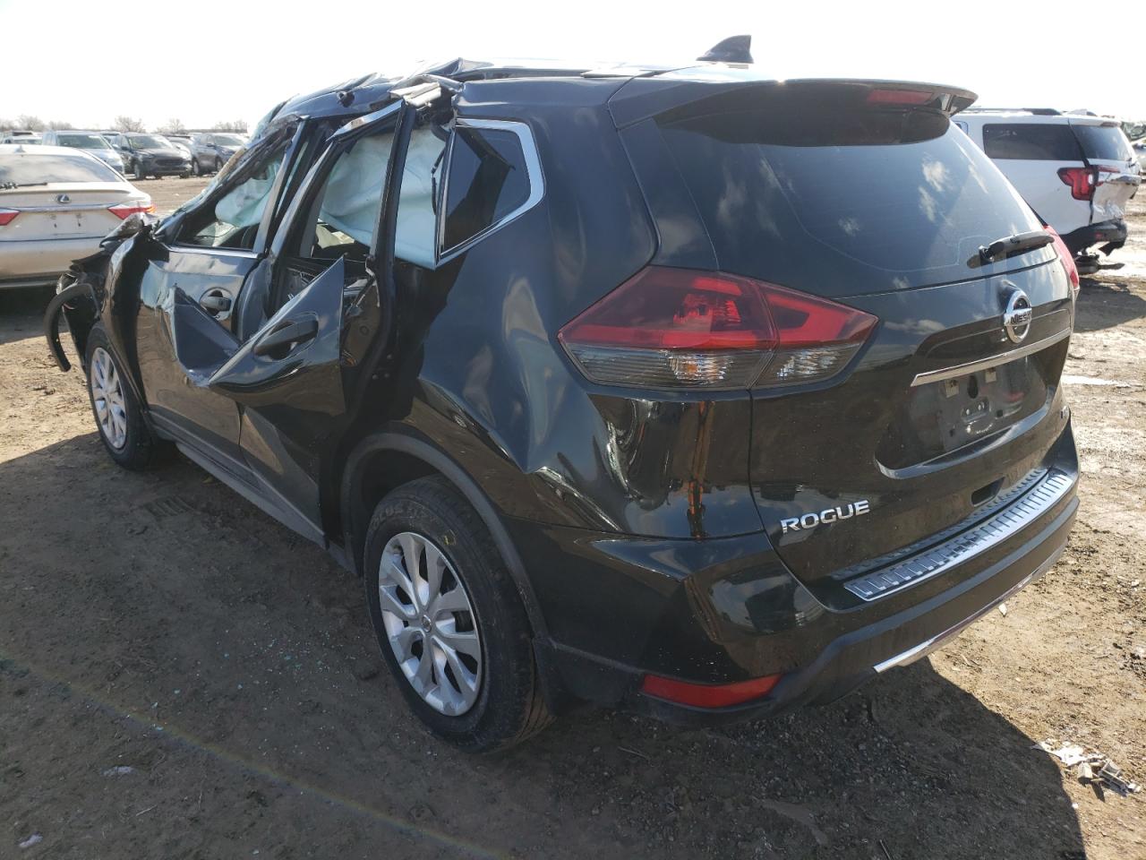 Photo 3 from auction – 2018 NISSAN ROGUE S with VIN KNMAT2MV0JP526960