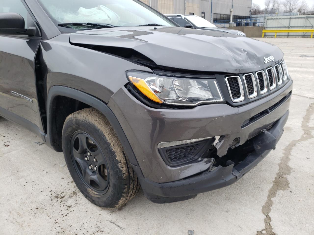 Photo 9 from auction – 2018 JEEP COMPASS SP with VIN 3C4NJCAB7JT322367