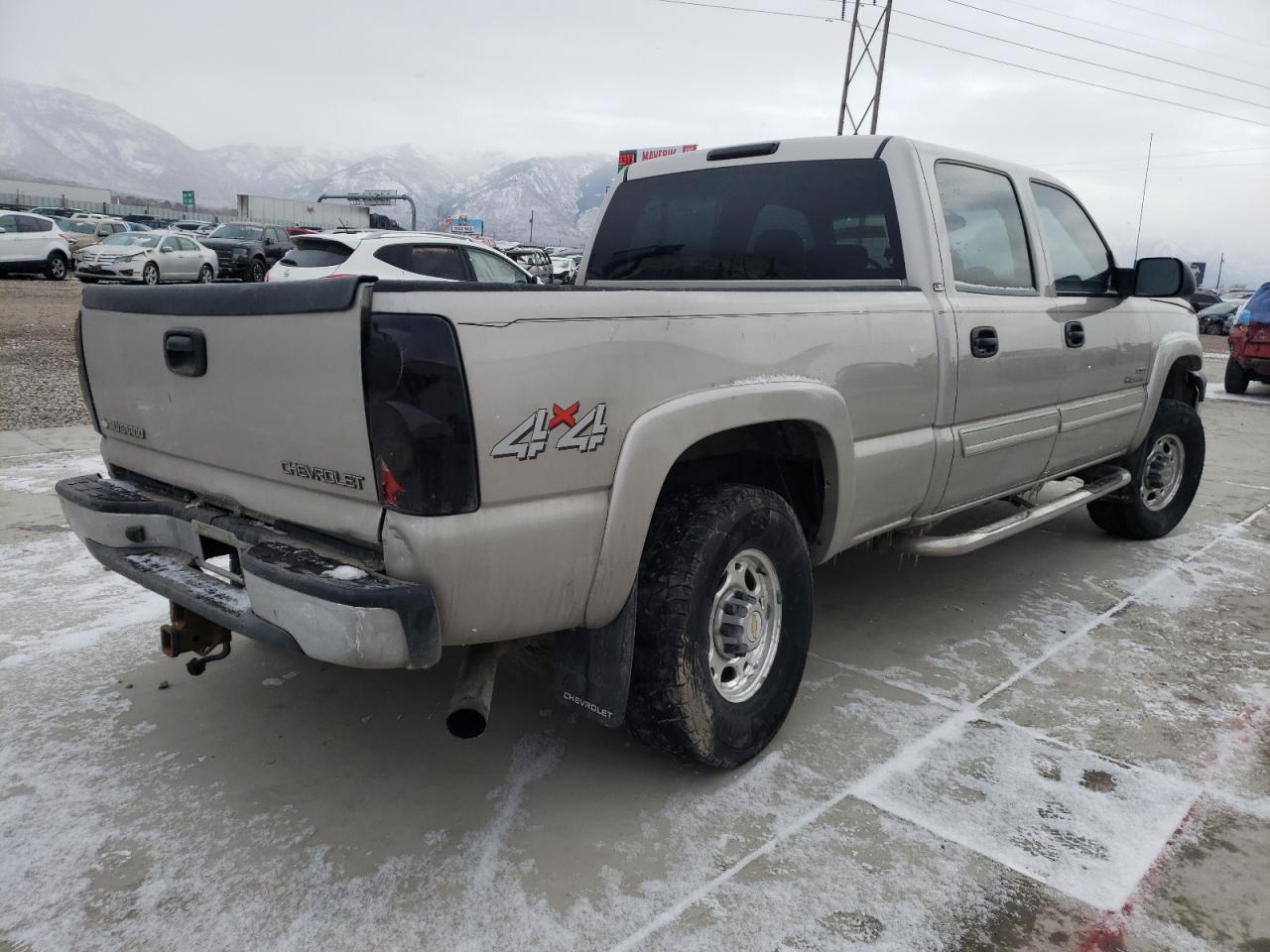 Photo 4 from auction – 2005 CHEVROLET SILVERADO with VIN 1GCHK23295F862952