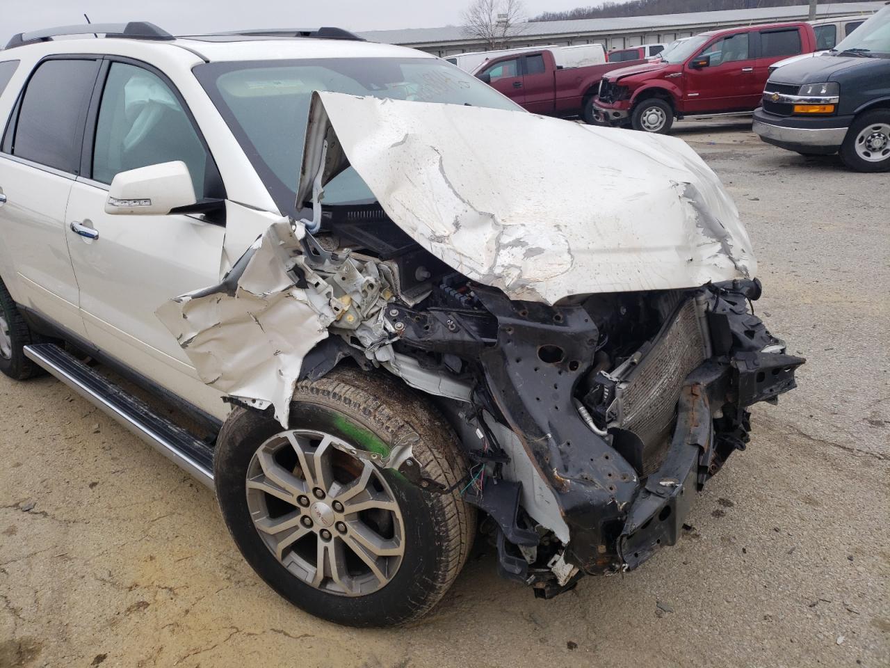 Photo 9 from auction – 2015 GMC ACADIA SLT with VIN 1GKKVRKDXFJ279012