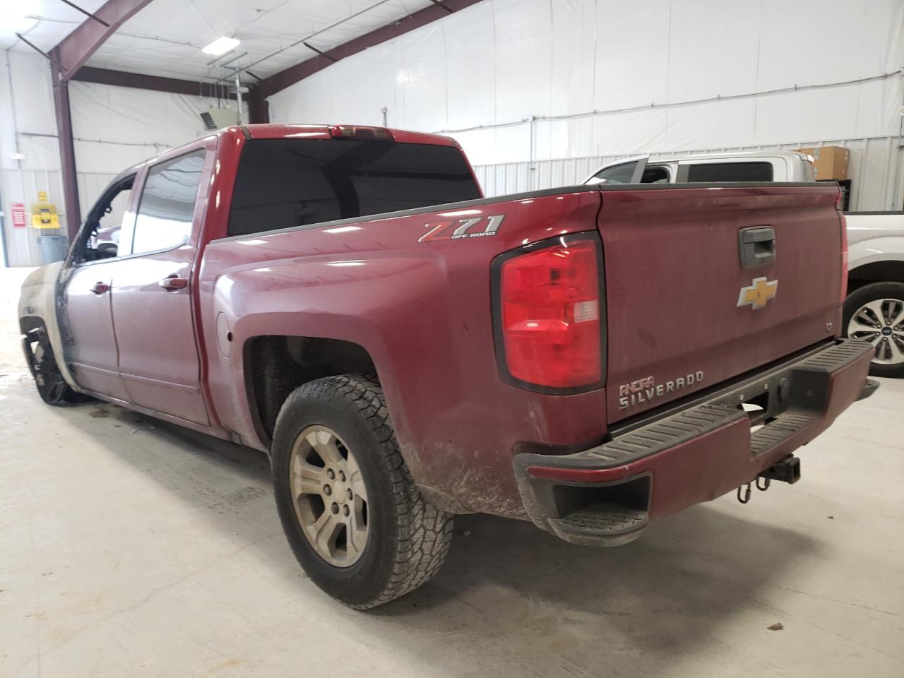 Photo 3 from auction – 2018 CHEVROLET SILVERADO with VIN 3GCUKREC6JG615801