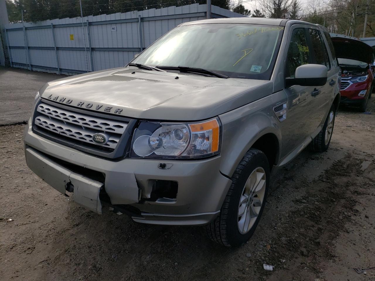 Photo 2 from auction – 2012 LAND ROVER LR2 HSE with VIN SALFR2BN1CH319880