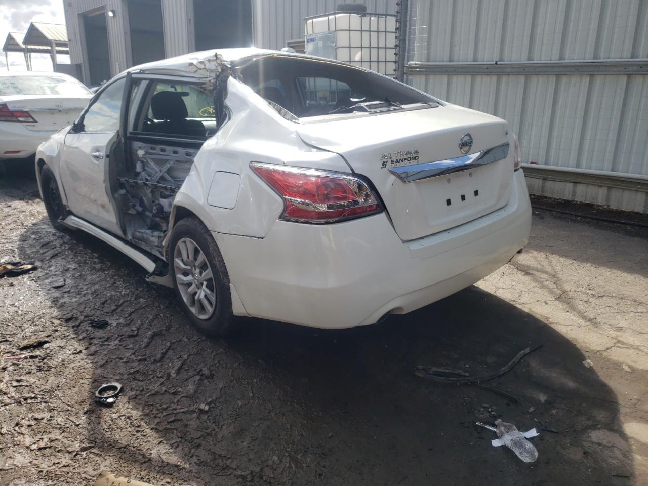 Photo 3 from auction – 2015 NISSAN ALTIMA 2.5 with VIN 1N4AL3AP5FC453813