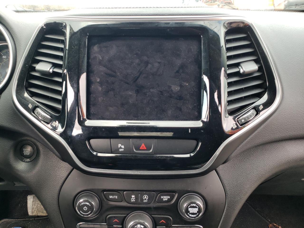 Photo 9 from auction – 2019 JEEP CHEROKEE L with VIN 1C4PJMDN0KD151120