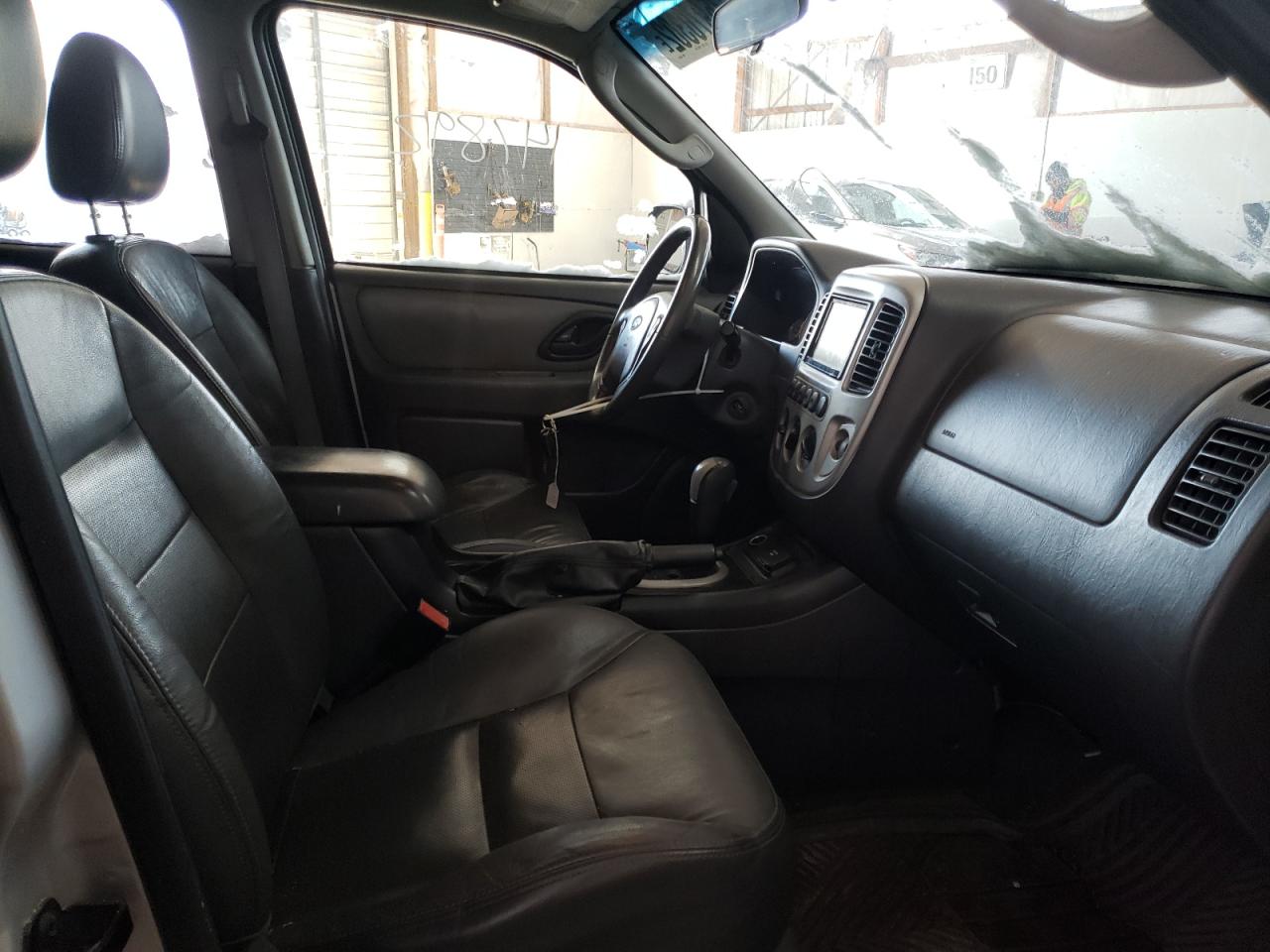 Photo 5 from auction – 2006 FORD ESCAPE HEV with VIN 1FMCU96H36KA08721