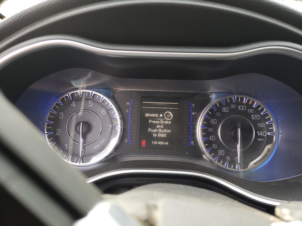 Photo 8 from auction – 2015 CHRYSLER 200 LIMITE with VIN 1C3CCCAB6FN527756