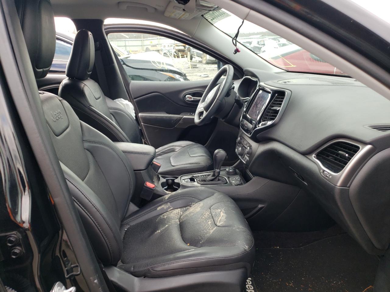 Photo 5 from auction – 2019 JEEP CHEROKEE L with VIN 1C4PJMDN0KD151120