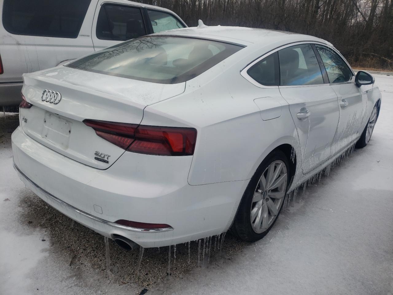 Photo 4 from auction – 2018 AUDI A5 PREMIUM with VIN WAUANCF51JA041885