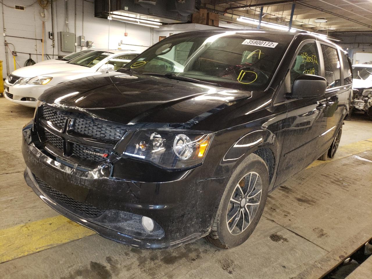Photo 2 from auction – 2017 DODGE GRAND CARA with VIN 2C4RDGEG2HR857187