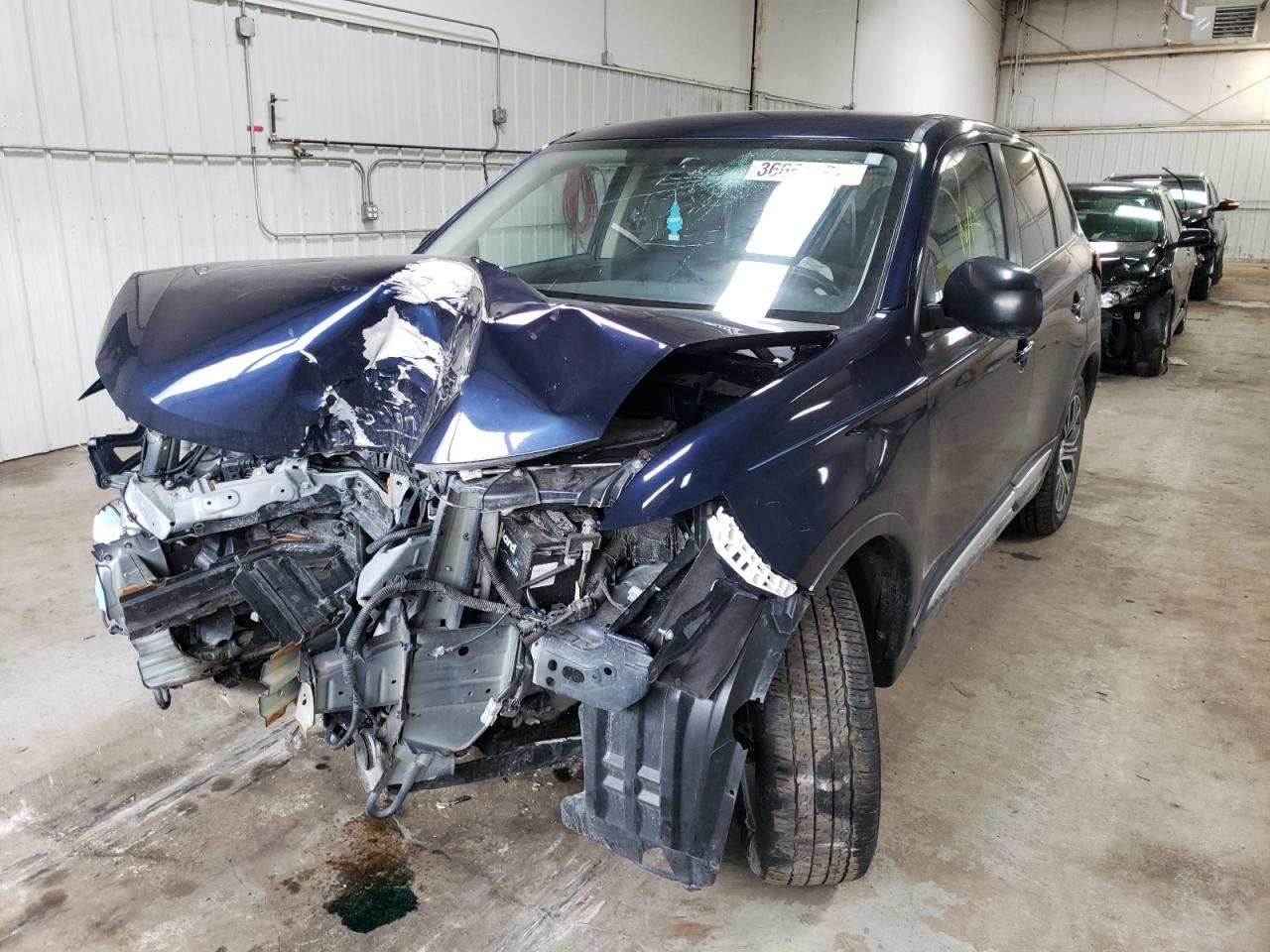 Photo 2 from auction – 2017 MITSUBISHI OUTLANDER with VIN JA4AD2A38HZ067783