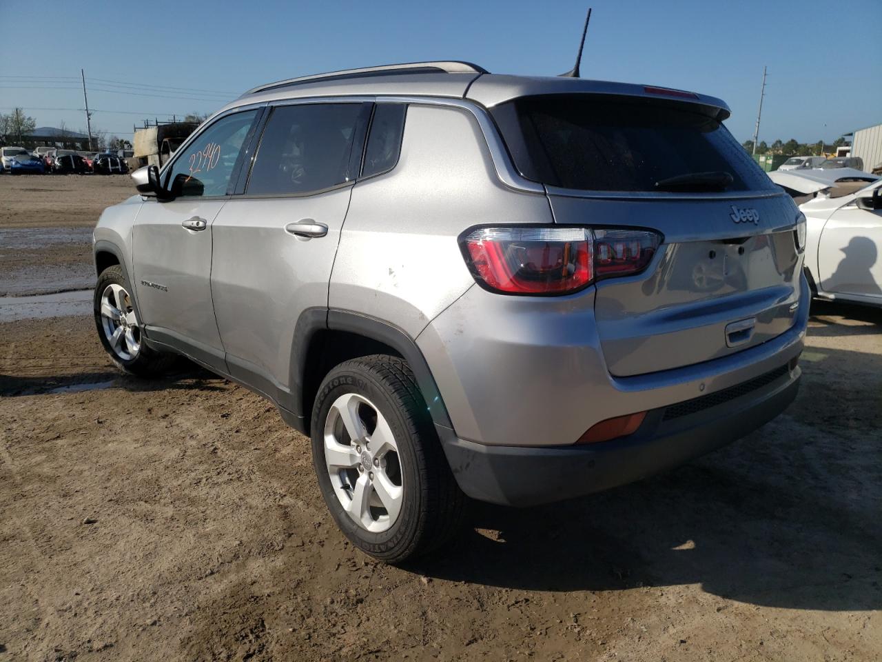 Photo 3 from auction – 2017 JEEP COMPASS LA with VIN 3C4NJCBB6HT647794